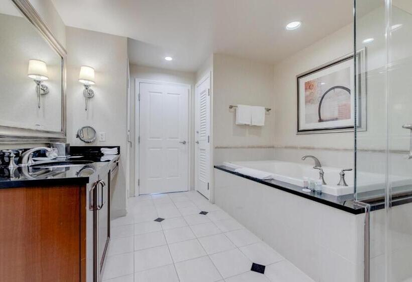 2ベッドルームアパートメント, Stripviewsuites At Signature