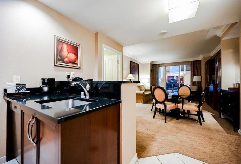 2ベッドスイートルーム, Stripviewsuites At Signature