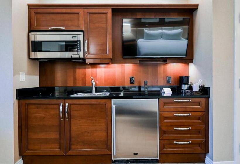 آپارتمان سوپریور 1 خوابه, Stripviewsuites At Signature