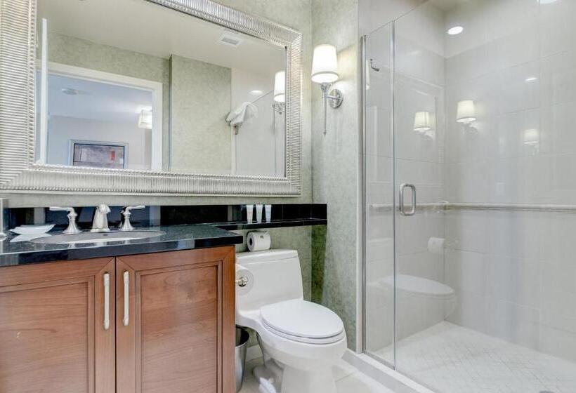 2ベッドルームアパートメント, Stripviewsuites At Signature