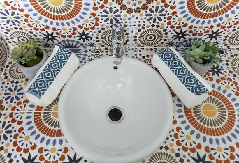 غرفة قياسية حمام مشترك, Dar Surf