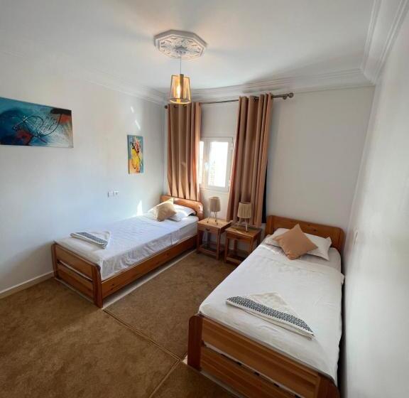 غرفة قياسية حمام مشترك, Dar Surf