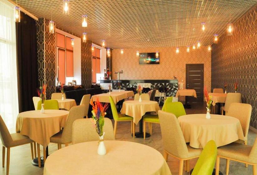 اتاق خانوادگی, Baitau Hotel Aktobe