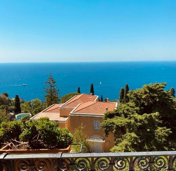 غرفة ديلوكس مطلّة علي البحر مزوَّدة بشُرفة, Chiaro Di Luna