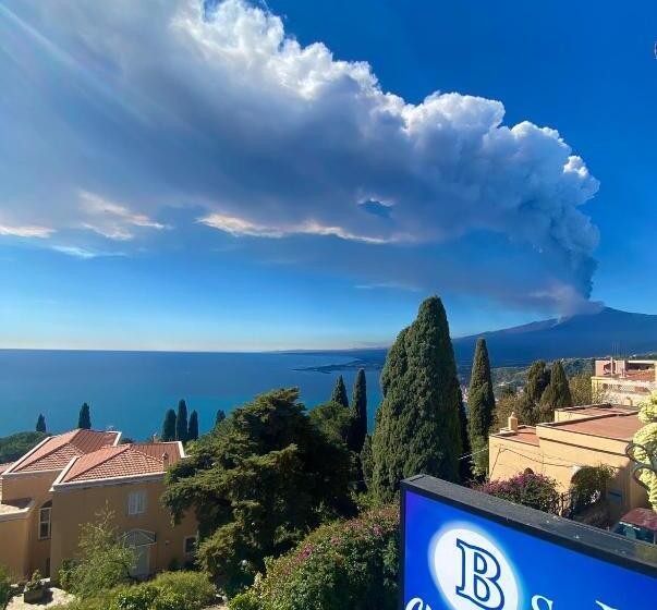 غرفة ديلوكس مطلّة علي البحر مزوَّدة بشُرفة, Chiaro Di Luna