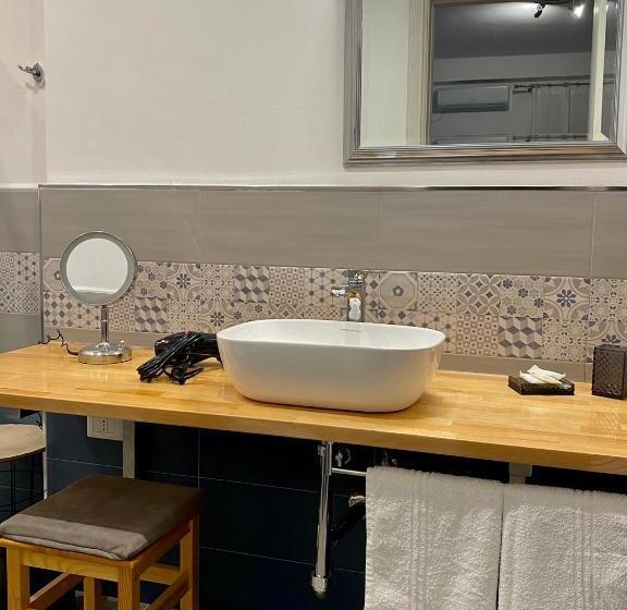 اتاق استاندارد, Chiaro Di Luna