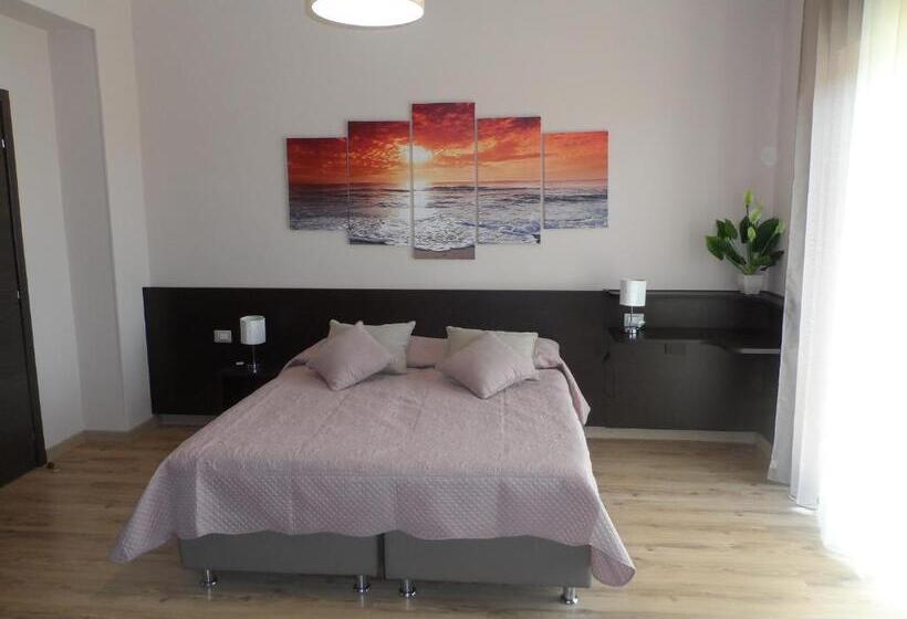 Номер Стандарт с Балконом, Bellavista B&b