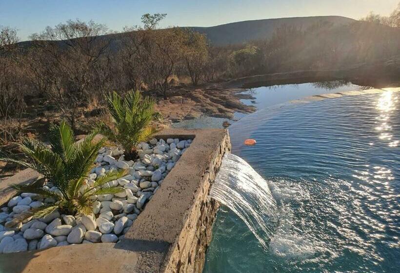 １ベッドルームハウス, Tholo Private Game Lodge