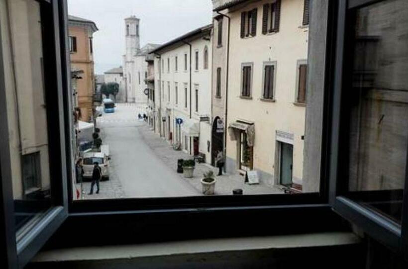 经济房, Affittacamere In Centro