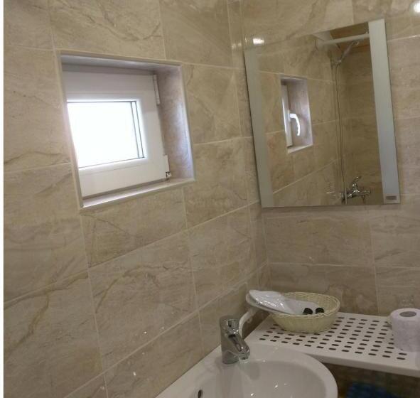 Семейный Номер, Guest House Ezerets