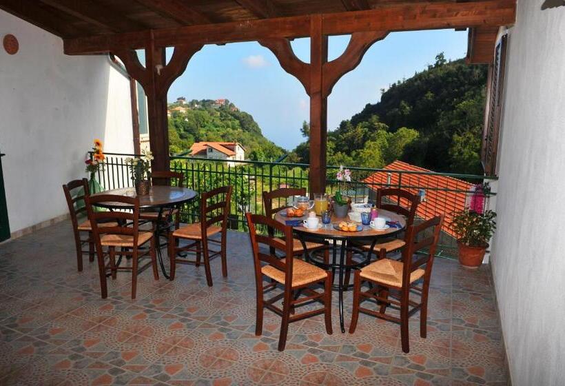 חדר סטנדרט לשלושה עם נוף לגינה, Il Covo Degli Dei