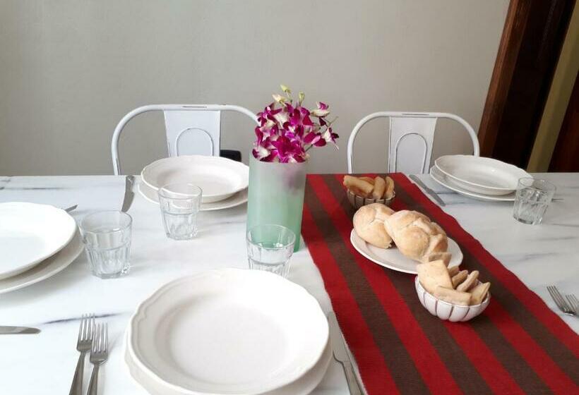 غرفة قياسية مزوَّدة بشُرفة, Sofia Family Suites