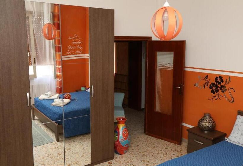 Standard room with outdoor bath, Viale Italia 41: I Migliori Anni