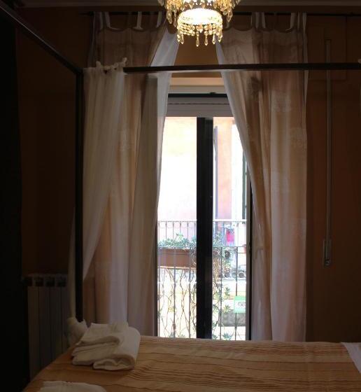 اتاق استاندارد با سرویس بهداشتی مشترک, B&b Flaiano