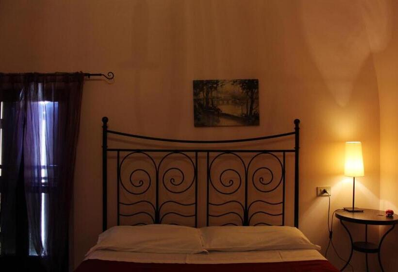 اتاق استاندارد با سرویس بهداشتی مشترک, B&b Flaiano