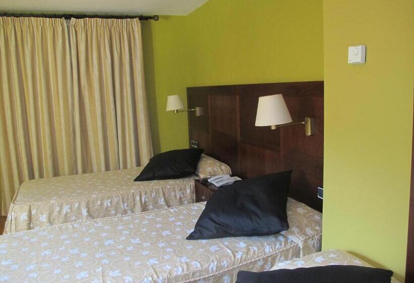 标准三人间, De Rei