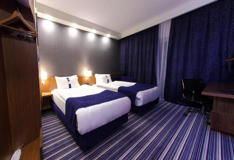 스탠다드 룸 더블 침대, Holiday Inn Express Manisa West, An Ihg