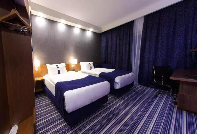 ダブルベッドスタンダードルーム, Holiday Inn Express Manisa West, An Ihg