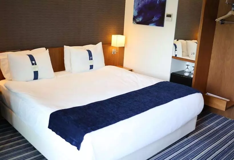 ダブルベッドスタンダードルーム, Holiday Inn Express Manisa West, An Ihg