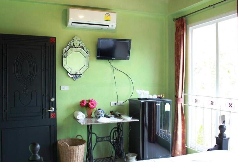 اتاق استاندارد, Khaolak Boutique Hertitage