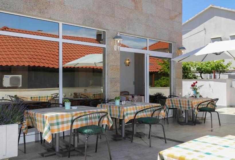 غرفة قياسية فردية, Downtown Private Rooms