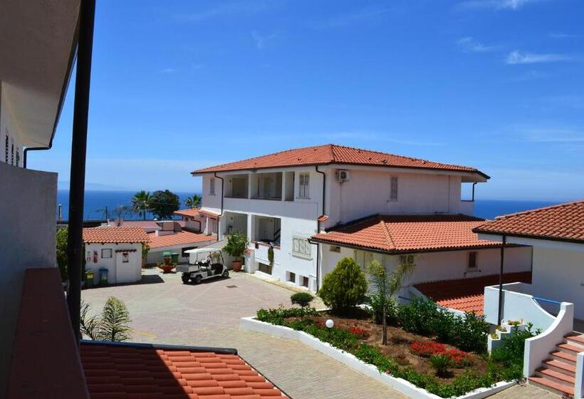 Апартаменты 1 Спальня Вид на Море, Villaggio Calispera