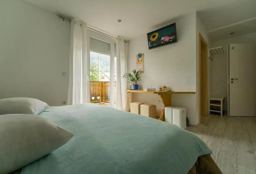 اتاق استاندارد چهارنفره با بالکن, Aparthotel Pr  Jakapč