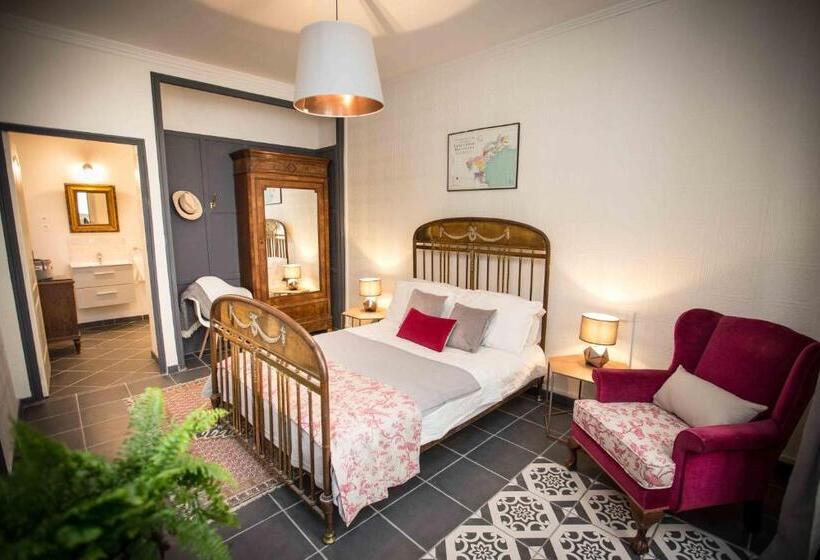 اتاق استاندارد, Carcassonne Townhouse