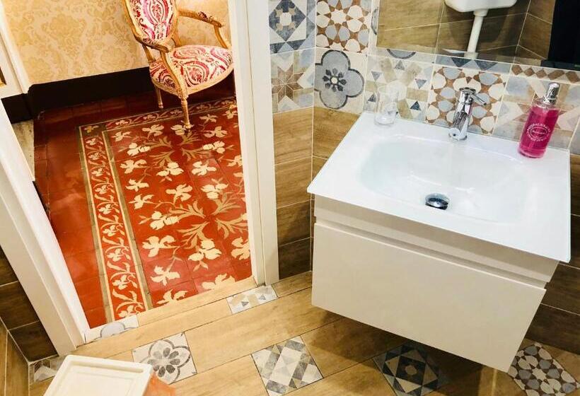 غرفة قياسية, Dimora Umberto