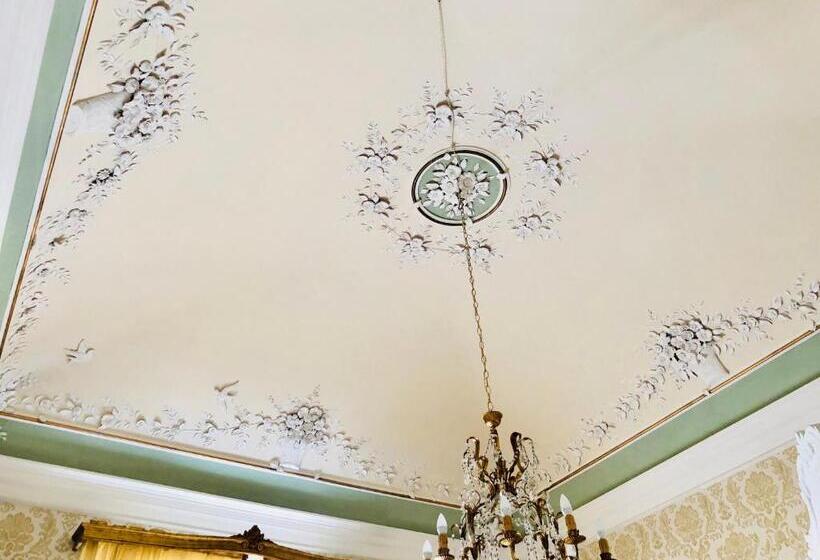 غرفة قياسية, Dimora Umberto