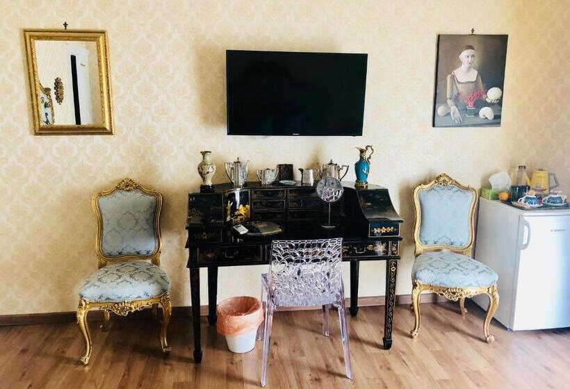 غرفة قياسية ثلاثية, Dimora Umberto