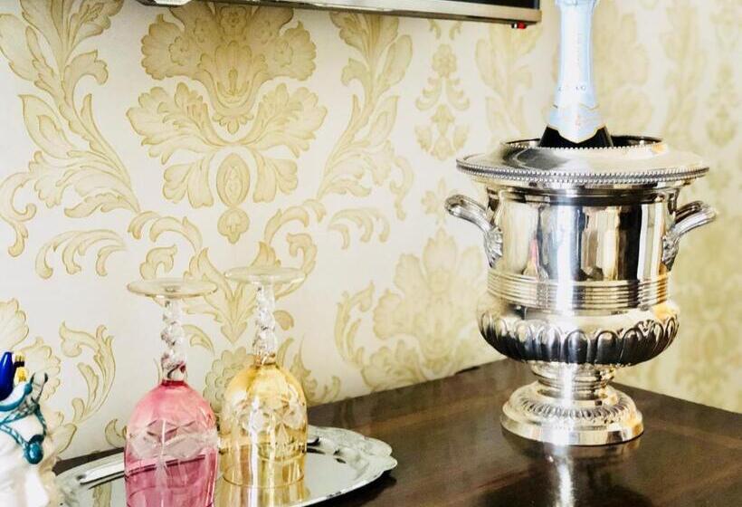 غرفة قياسية مع حمام خارجي, Dimora Umberto