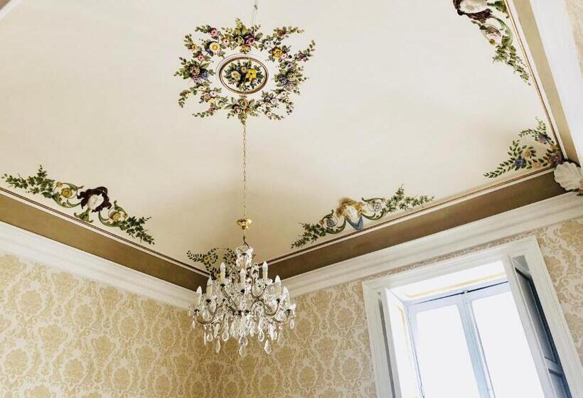 غرفة قياسية مع حمام خارجي, Dimora Umberto