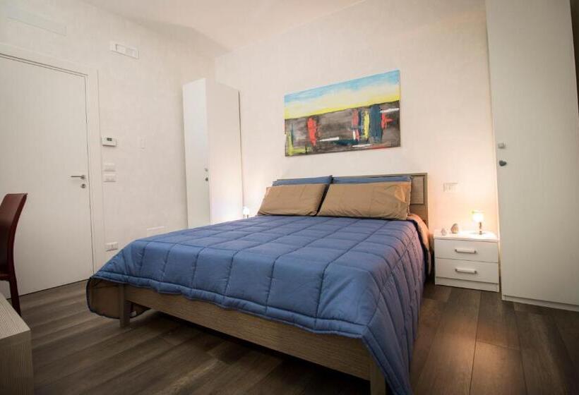 豪华房间, Il Paradiso A Claustro Inferno