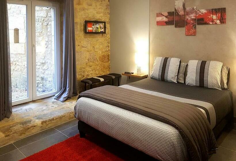 اتاق سوپریور, Le Clos De La Canéda