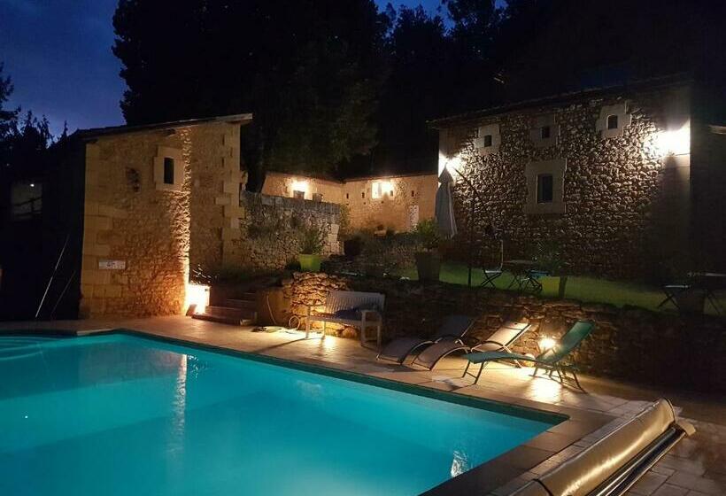 اتاق سوپریور, Le Clos De La Canéda