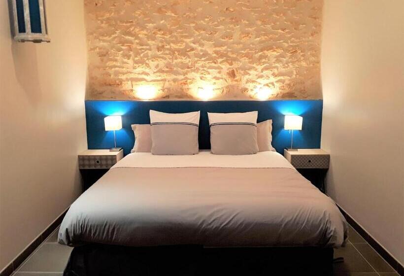 سوییت خانوادگی, Le Clos De La Canéda