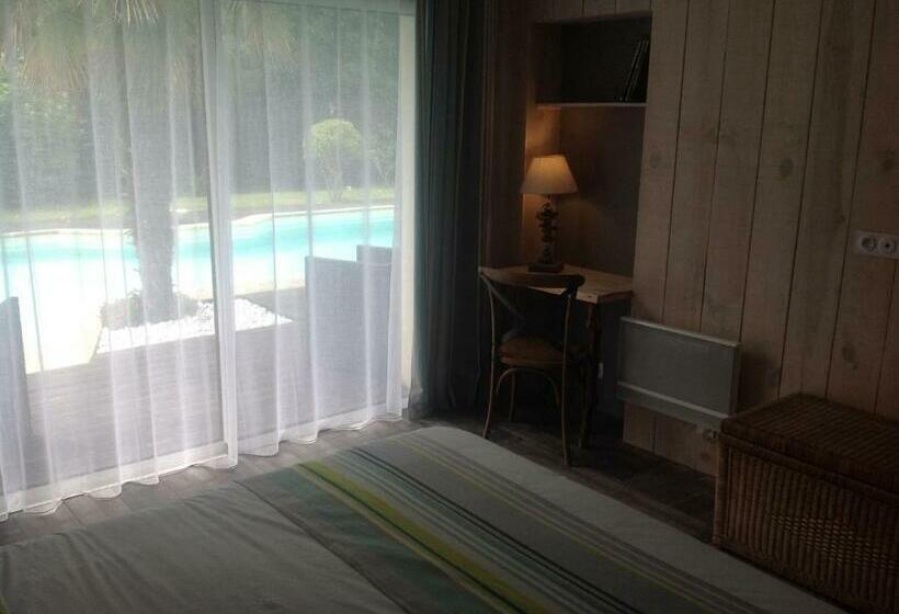 标准间带游泳池, Les Rives Du Bassin