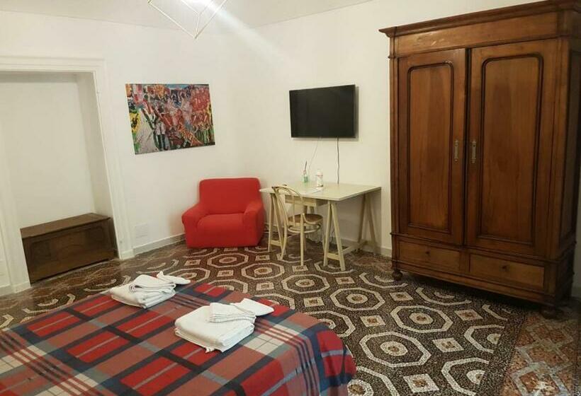 חדר סטנדרט לשלושה, B&p La Gusteria