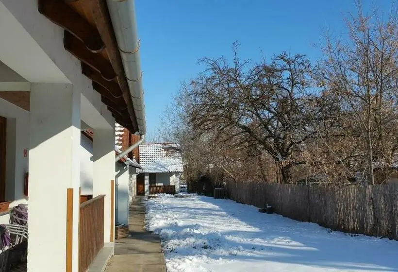 スタンダードルーム, élő Tisza Vendégház