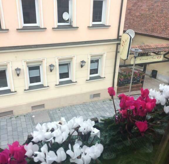 Семейный Номер, Zirndorf Gästehaus