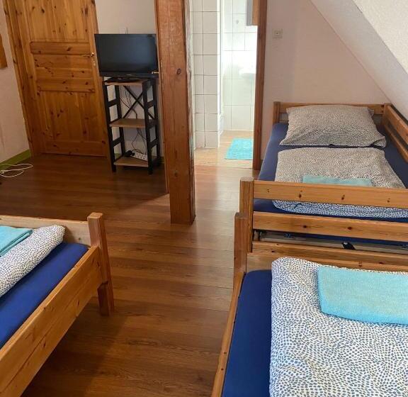 Семейный Номер, Zirndorf Gästehaus