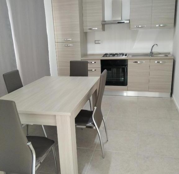 إستديو عائلى, B&b Da Luca