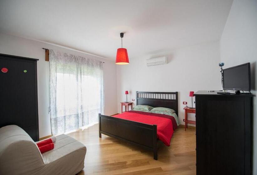 اتاق استاندارد سه نفره, B&b Da Viky