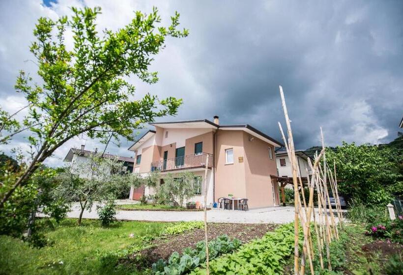 バスルーム共有のトリプルスタンダード, B&b Da Viky