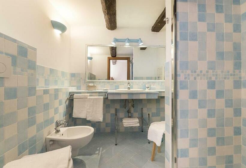 غرفة قياسية ثلاثية, B&b I Tre Camini