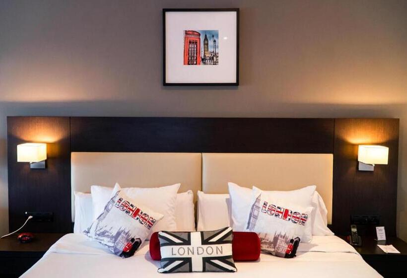 سوییت لوکس, Hôtel Tamuda Beach