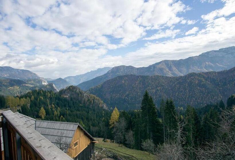 اتاق استاندارد چهارنفره با بالکن, Turistična Kmetija Perk