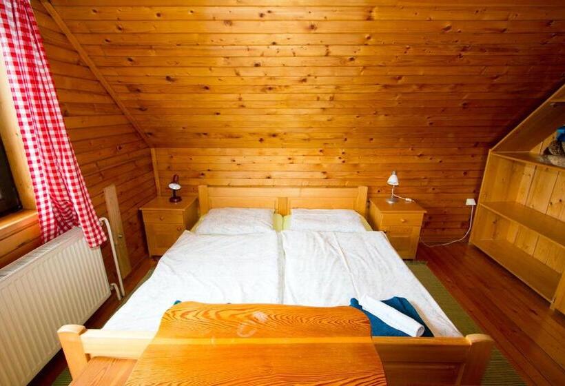 اتاق استاندارد چهارنفره با بالکن, Turistična Kmetija Perk