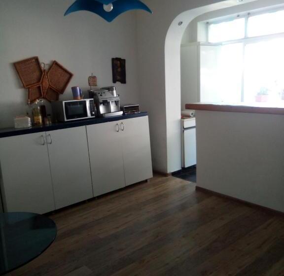 Cameră Deluxe, къща за гости нико